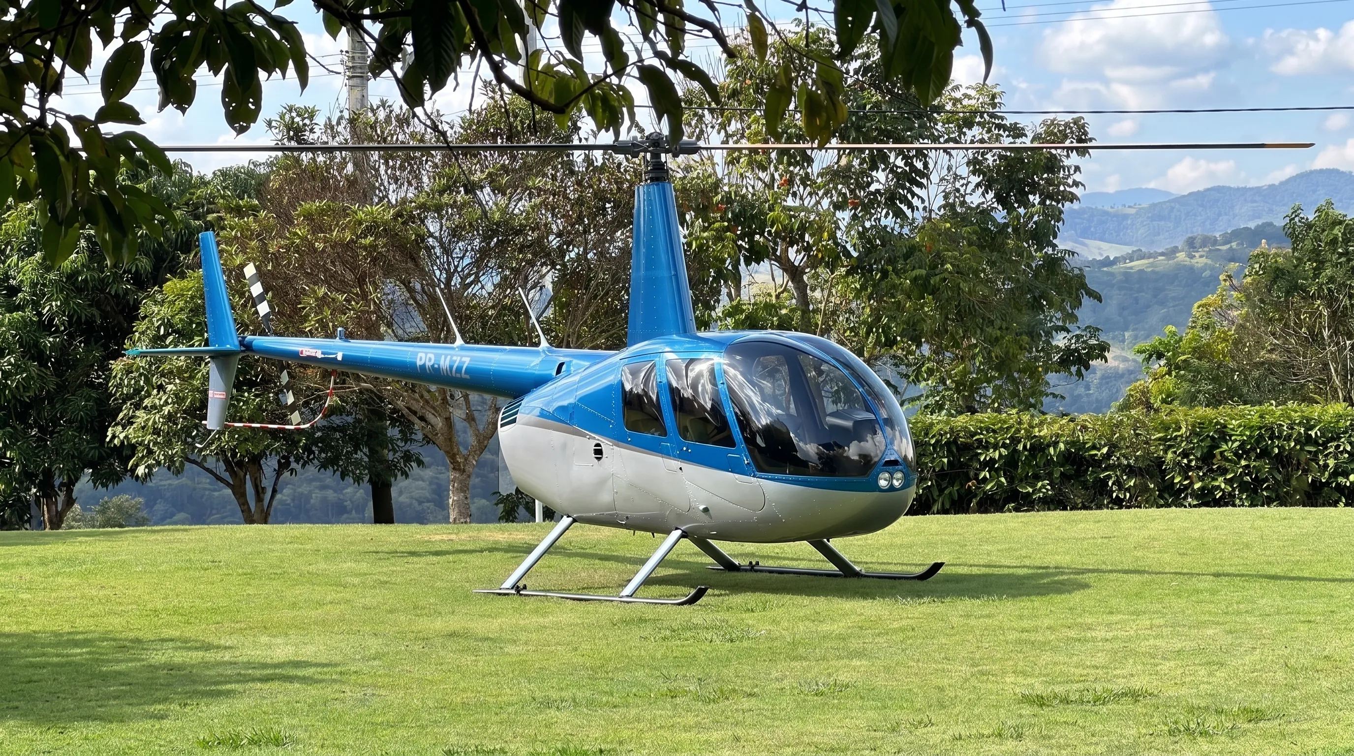 Robinson R44 — A frota
